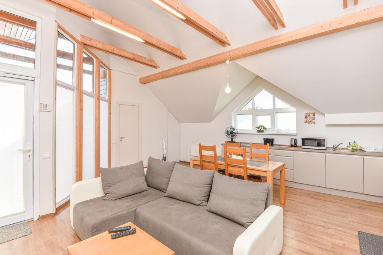 Kotedzai Gulbes Takas Sventojoje Villa Šventoji Buitenkant foto