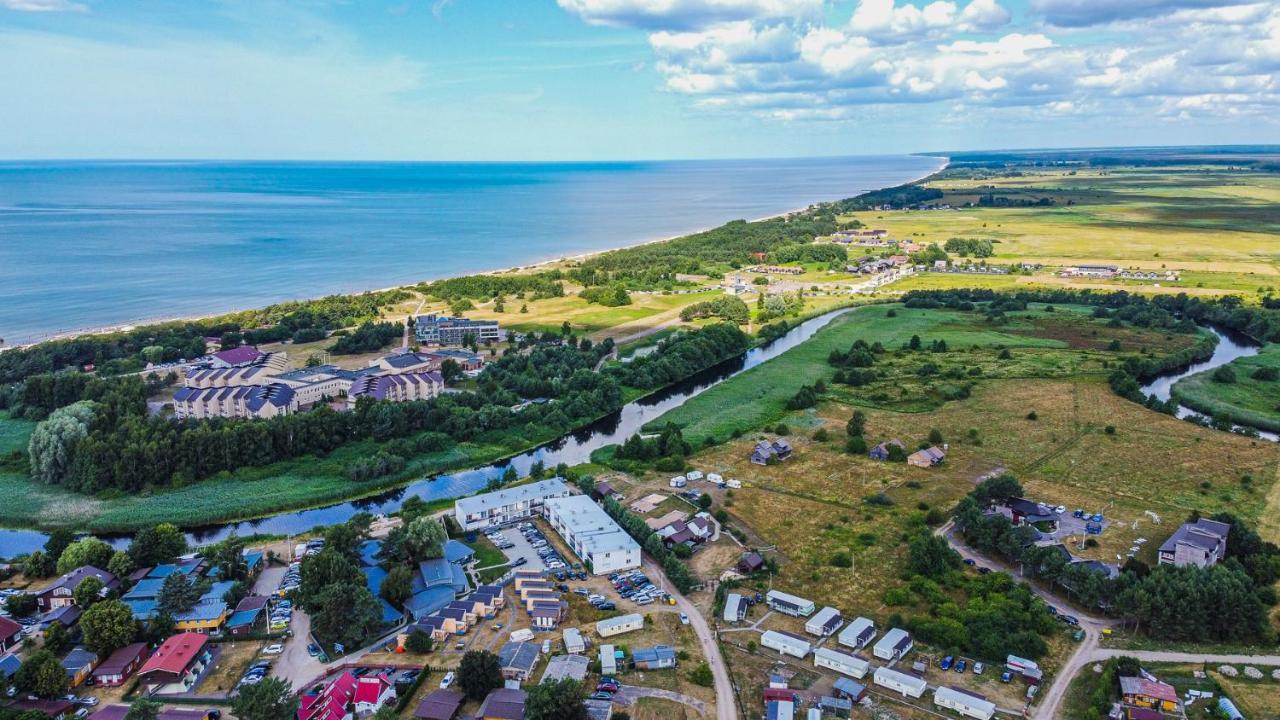 Kotedzai Gulbes Takas Sventojoje Villa Šventoji Buitenkant foto