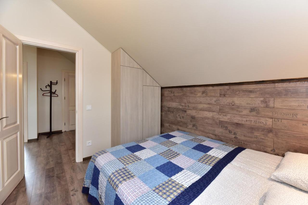 Kotedzai Gulbes Takas Sventojoje Villa Šventoji Buitenkant foto